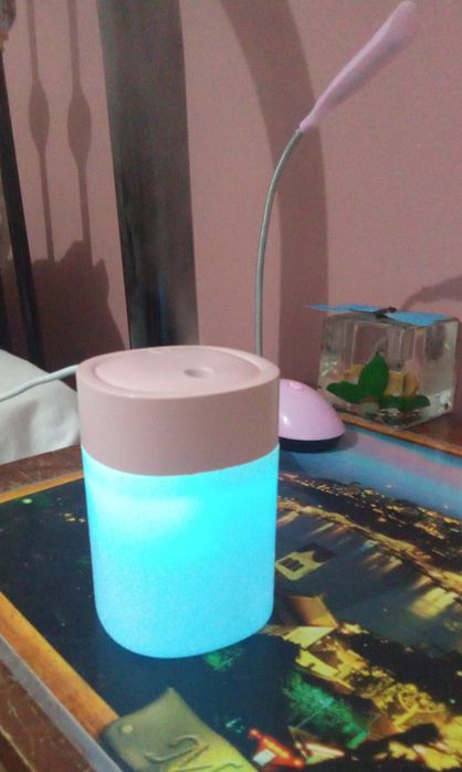 Humidificador que muda de cor