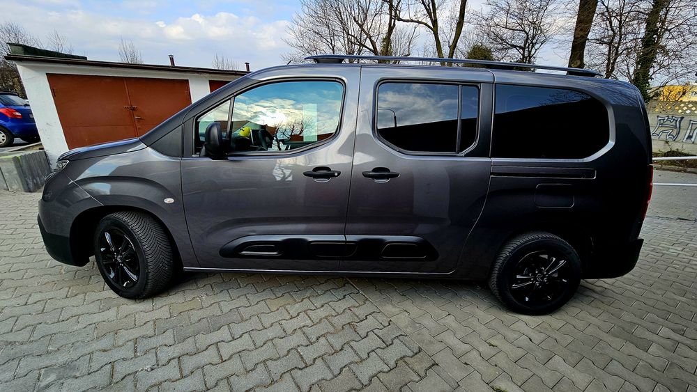 Citroën Berlingo long XL 1,2 110 ps 7 osobowy