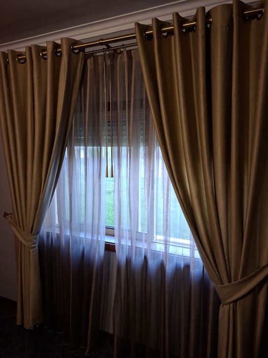 Cortinas de Sala com Barões