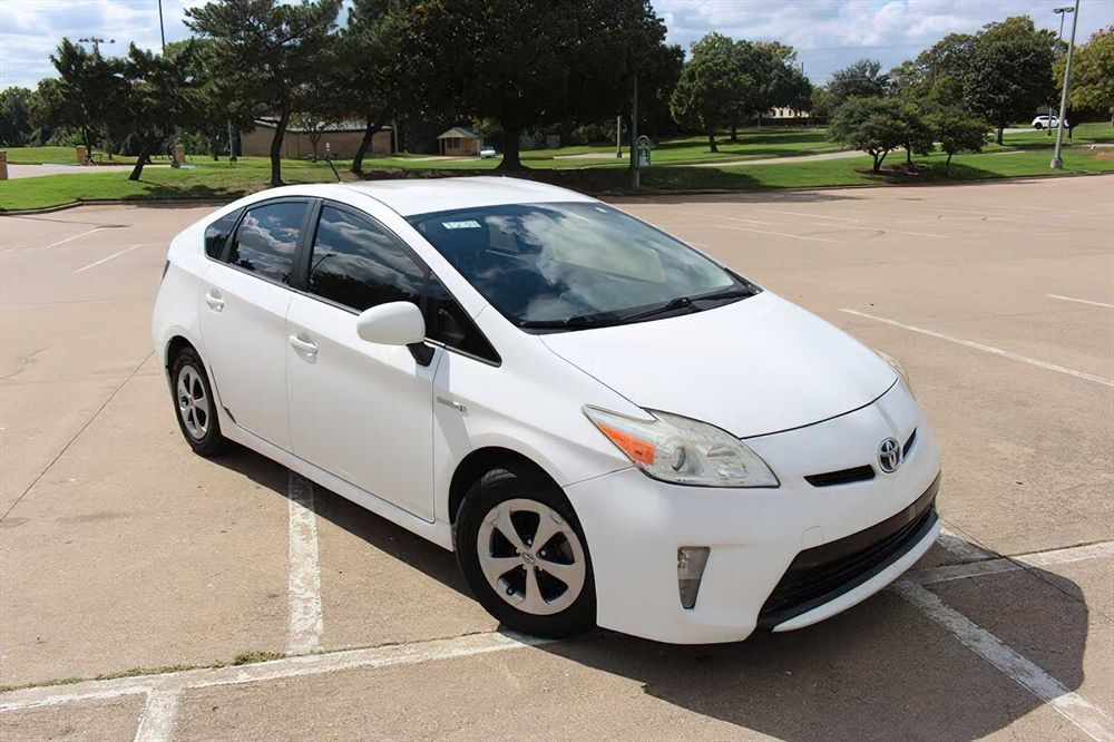 Toyota Prius Persona Series      2015