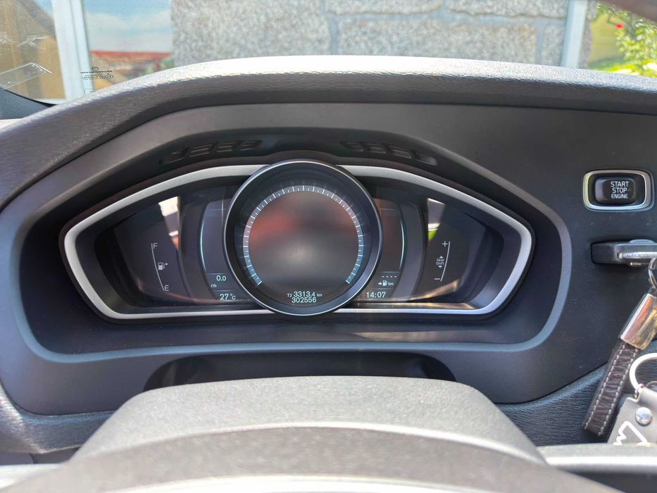 Volvo V40 D2 R-Desing