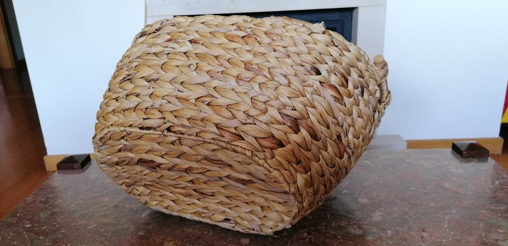 Cesto para lenha ou roupa