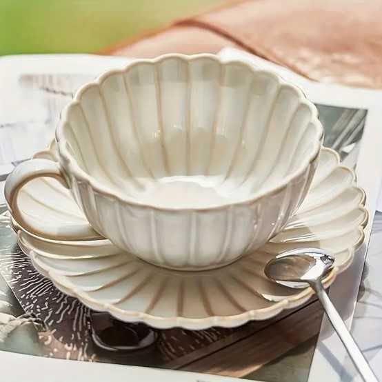 Elegancka Filiżanka i spodek do herbaty kawy ceramika BIAŁA duża