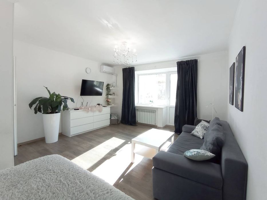 Новый год! Шикарные квартиры Сити-центр  2 и 4 этаж Почасово Ночь Сут