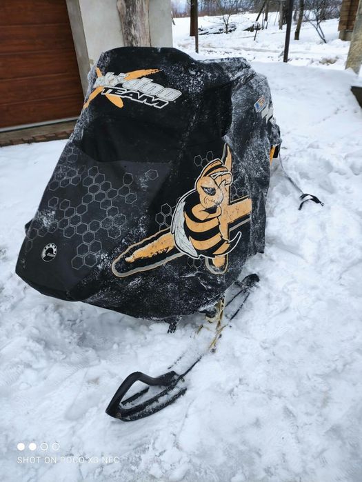 Brp ski doo снігохід