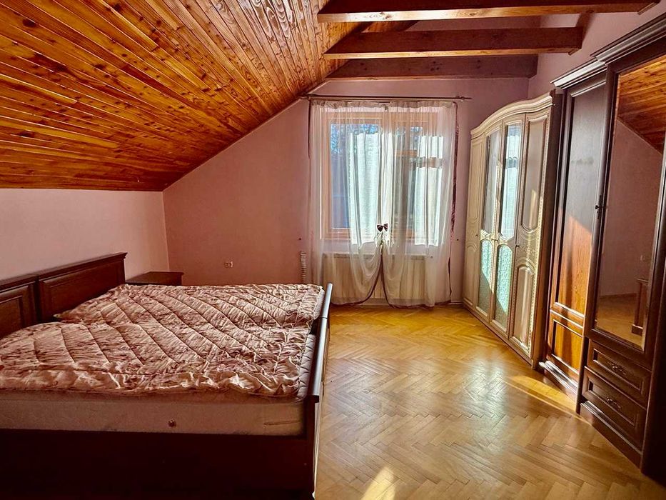 Оренда будинку у Брюховичах біля лісу