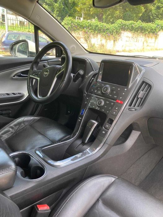 Opel Ampera Hibrido Plug-In