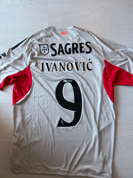 Camisolas SL Benfica 2025/2026 Principal e Alternativa. Rios/Ivanovic