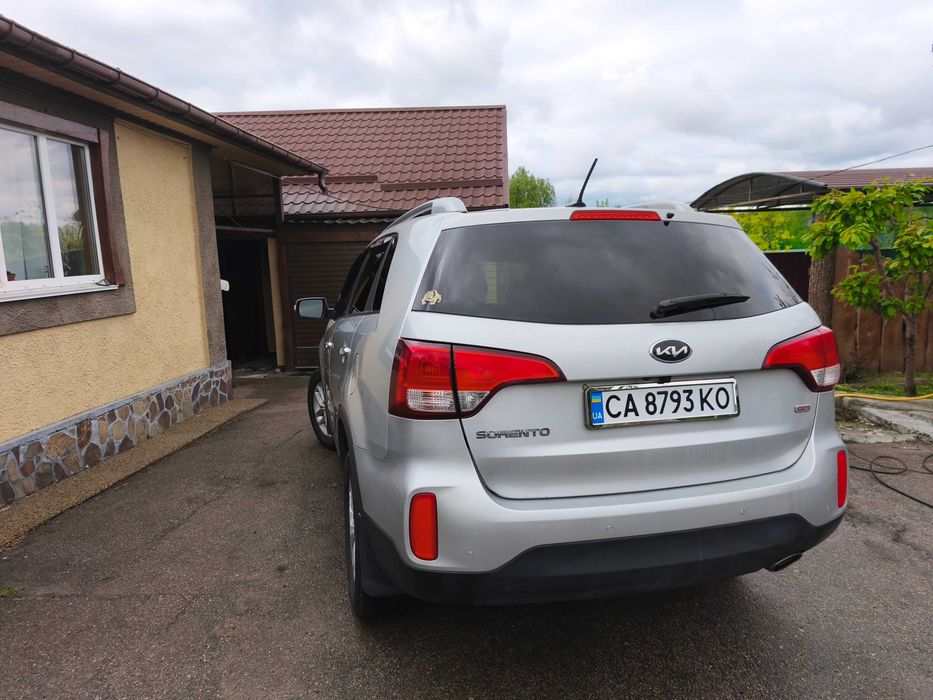 Авто Kia Sorrento