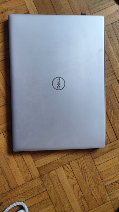 Dell Inspiron 5620 i7 / 16GB / 1TB SSD / 16" / Windows 11  + Gratis
