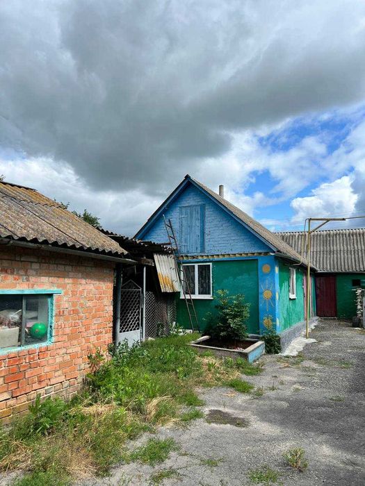 Продаж 1п будинку з ділянкою 36 соток в с.Садове