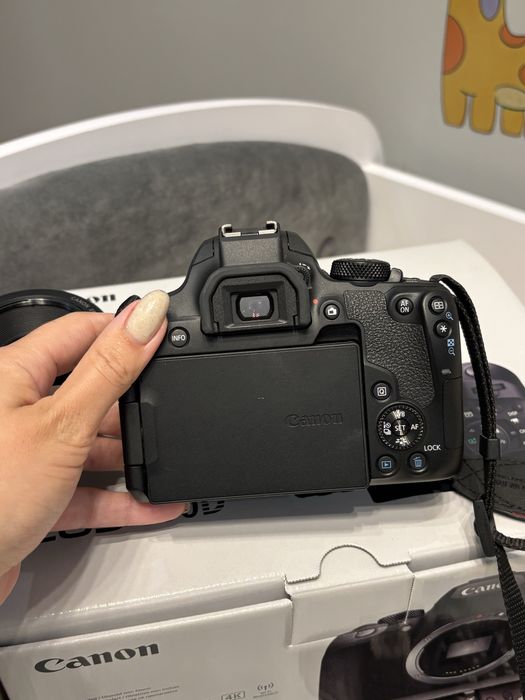 продам canon 850d
