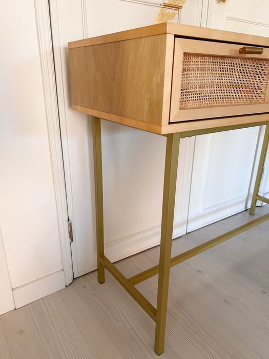 Aparador madeira e palhinha