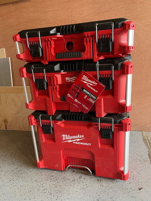 Milwaukee     Packout