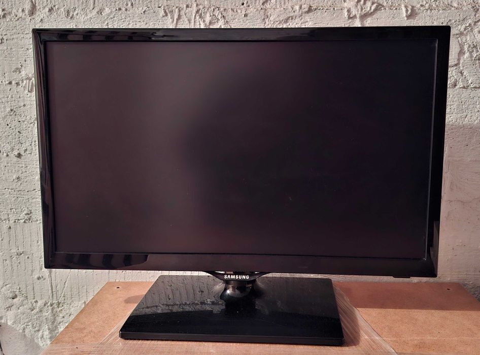 telewizor samsung LED 22 cale