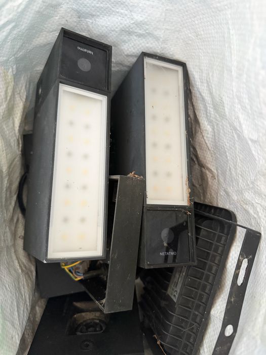 Kamery Netatmo z halogenem