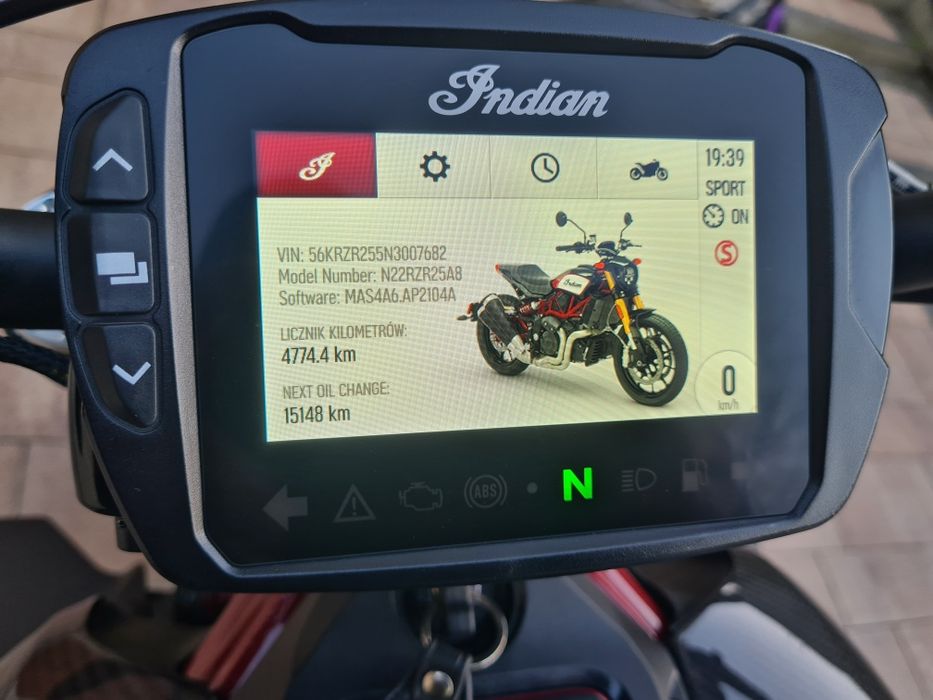 Indian ftr carbon R 1200
