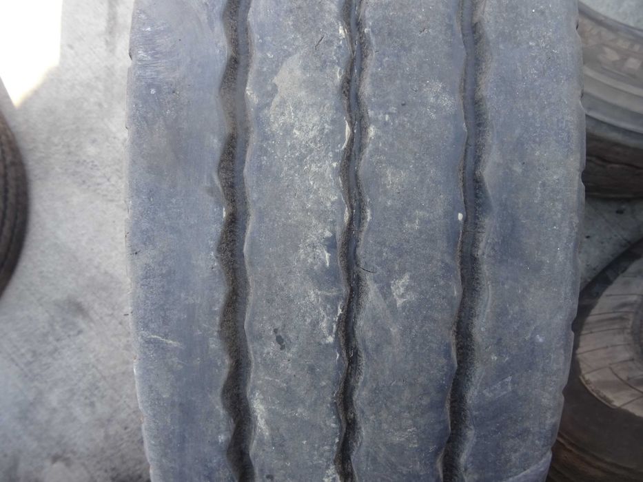 opona 285/70R19.5 Bridgestone R-Trailer 001 (560 netto)