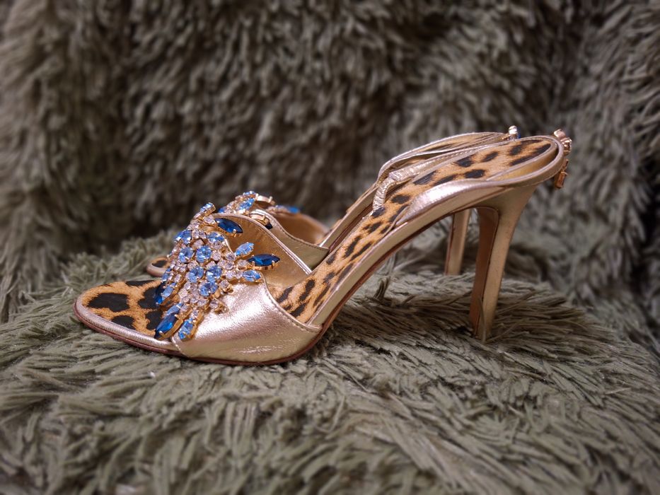 Вінтажні  босоніжки Roberto Cavalli  37