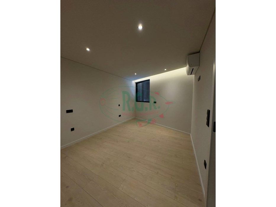 T1 Terraço (29m2) |Lg. Garagem e Arrumos | SÃO COSME