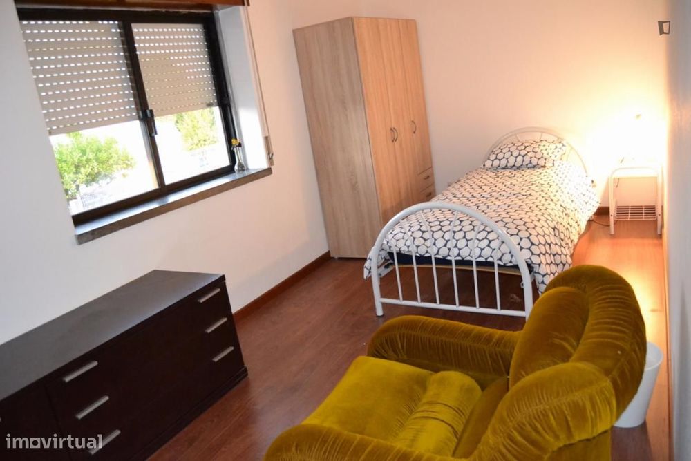 Quarto - localizado em Lisbon