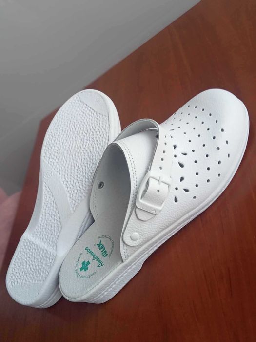 Buty ortopedyczne bez pięty