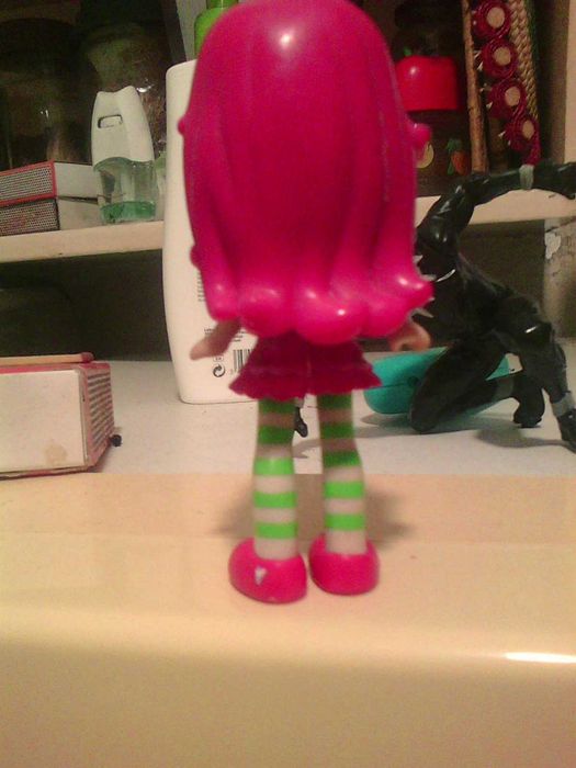 figura docinho de morango cheira a morango pvc