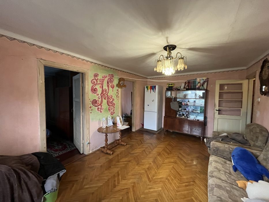 Продам 3к кв 50 м2 Берегово вул. Стефаніка 65