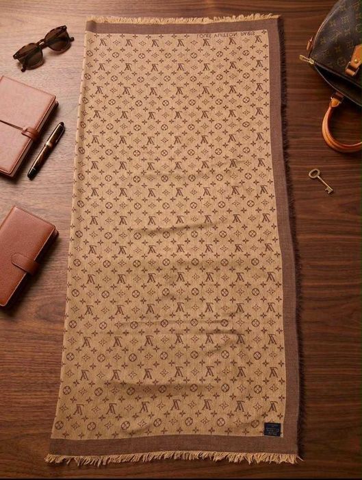 Шарф женский Louis Vuitton