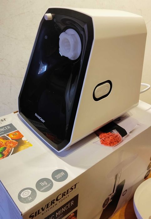 Elektryczna maszynka do mielenia mięsa - nowa