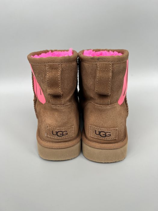 Оригінальні Напівчеревички UGG CLASSIC MINI BROKEN LOGO 38р.24см.