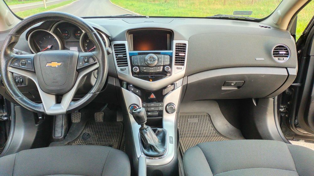 Samochód Chevrolet Cruze LT+ 1.6 16V 124 KM
