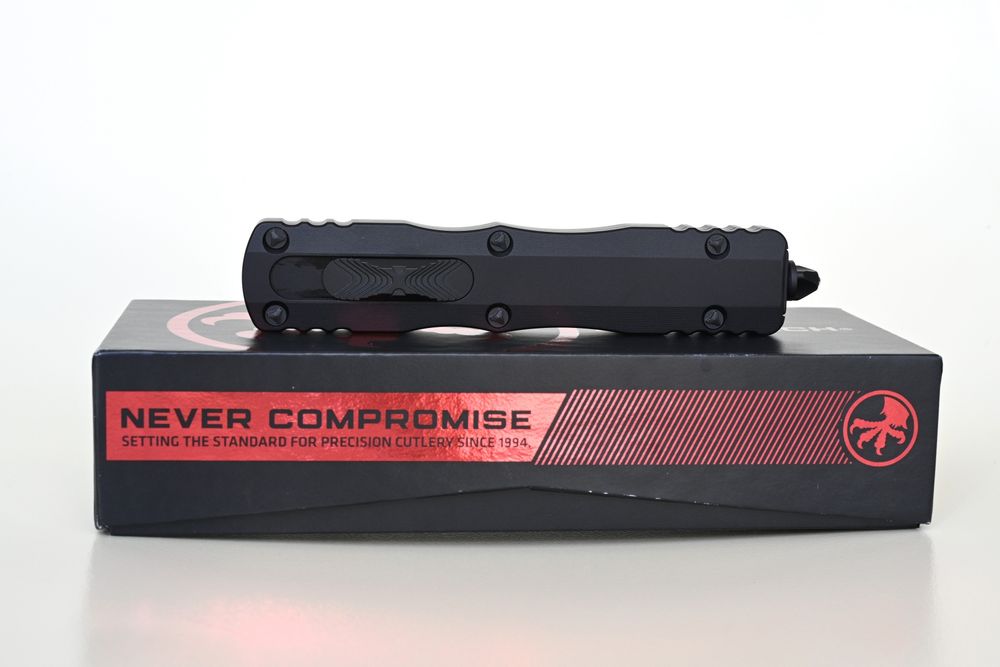 ніж Microtech Dirac Delta