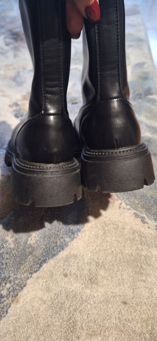 Botki dziewczęce czarne na grubej podeszwie DeeZee Roxie roz 36 nowe