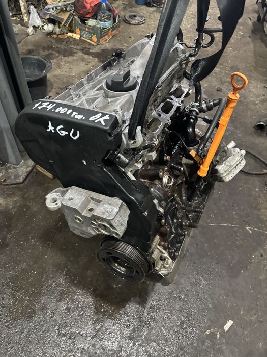 Мотор двигун 1.8 т шкода тур гольф 4  AGU