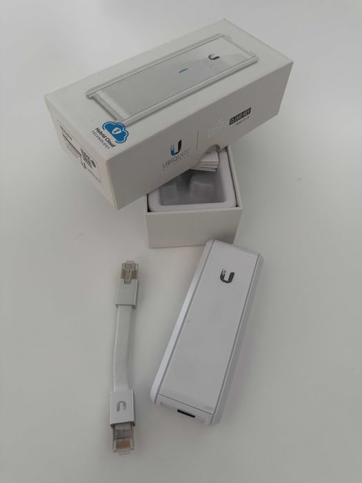 Ubiquiti UniFi Security Gateway 3P e Cloud Key