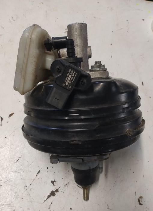 Serwo pompa hamulcowa Audi A4 B6  Audi Q5A4  B8 Audi A4B9