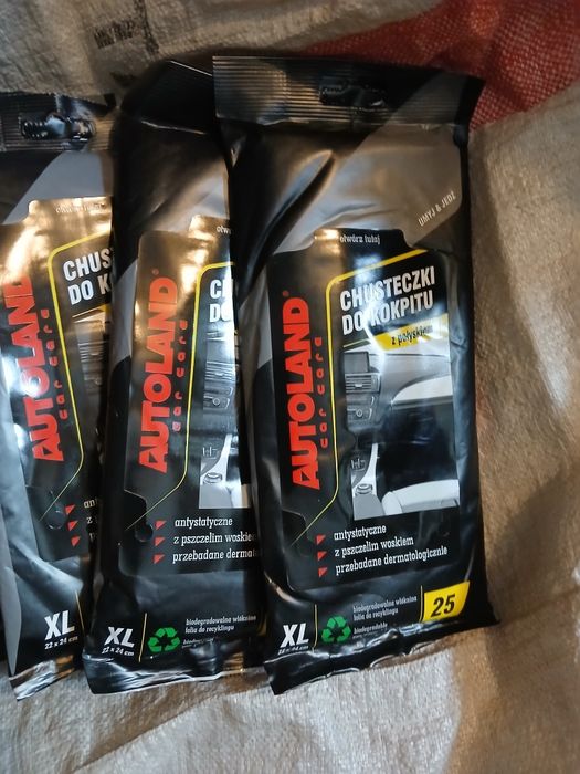 Chusteczki do kokpitu samochodowgo, plastiku