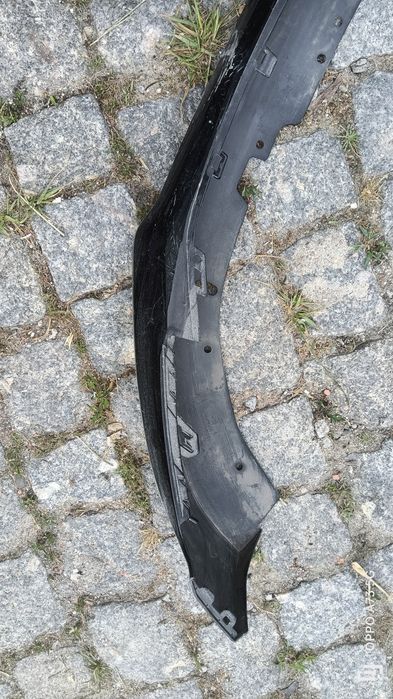 Spoiler avental de parachoques Renault Megane e-tech 2022