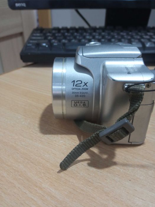 Фотоапарат панасонік