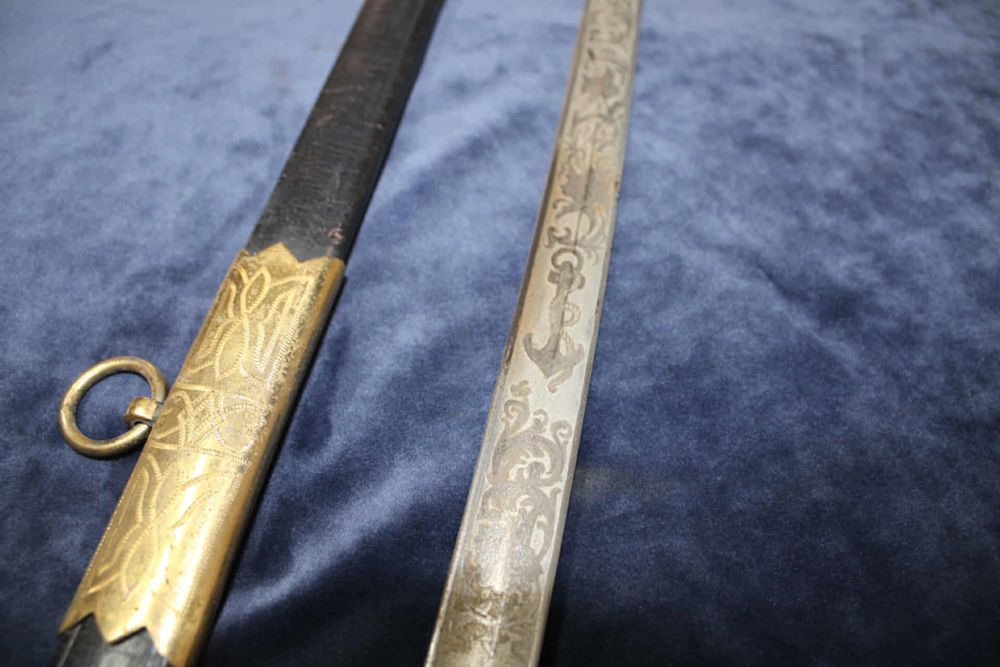 Raro sabre de almirante da Brigada Naval da Legião Portuguesa