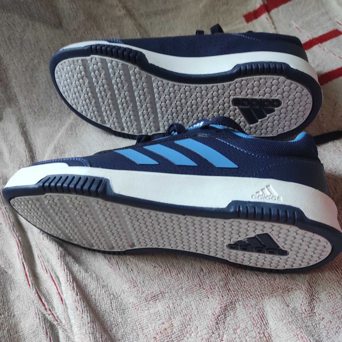 Buty Adidas 35,5. Nowe