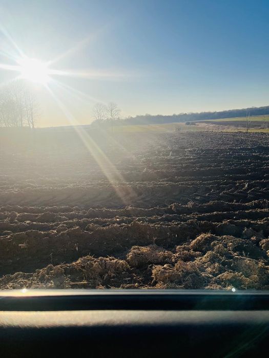 Działka budowlana w pięknej okolicy (lasy i staw