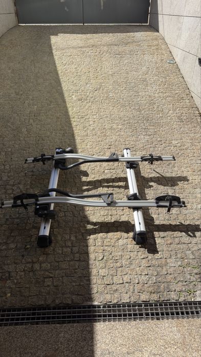 Barras Tejadilho - AUDI A4 + 2 suportes Thule para 2 bicicletas