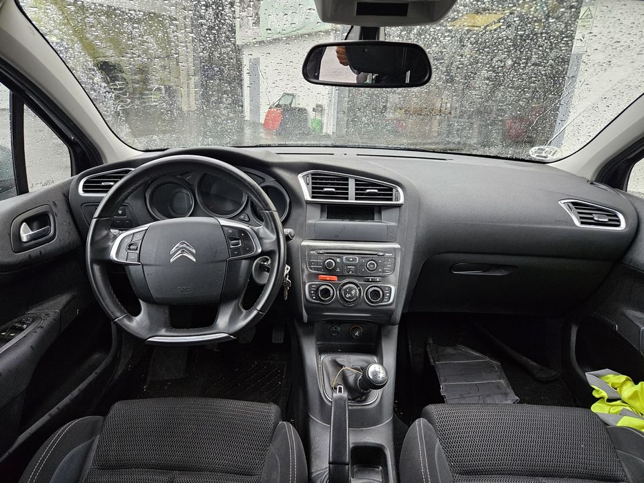 Citroën C4 II 1.6 HDi de 2012 para peças
