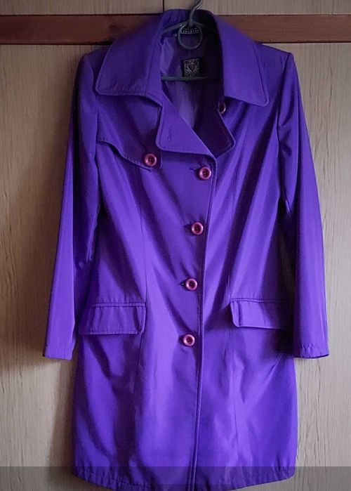 Жiночий плащ в дуже хорошому станi