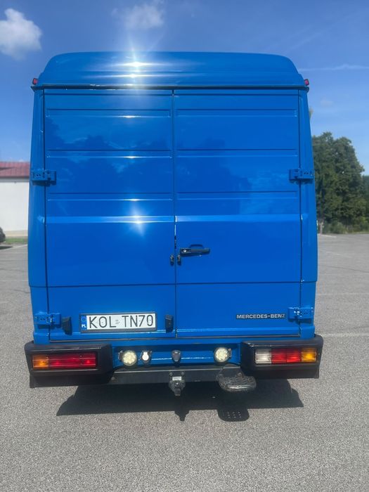 Mercedes Vario Atego 818 bez Adblue z 2006r. Super Stan
