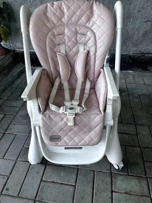 Стульчик для годування CARRELLO Caramel .
