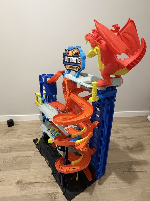 Zestaw mega garaż Hot Wheels Smok