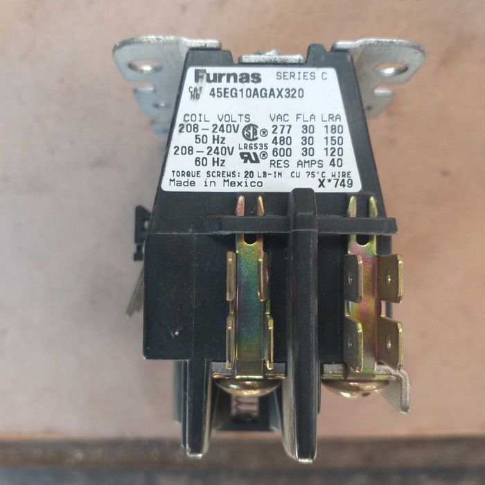 трансформатори,реле